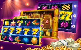 Fortune Mouse interface on mobile phone showing responsive button layout and balance display